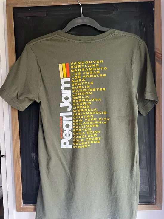 Pearl Jam 2024 Tour T-shirt | Olive Green Graphic Band Shirt | Size Small - Picture 2 of 8